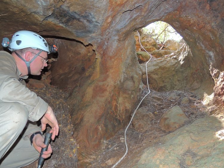 Im Areal G15 konnte eine eindeutig prähistorische Grube freigelegt werden (Foto: M. H. Hermanns, DAI Madrid)