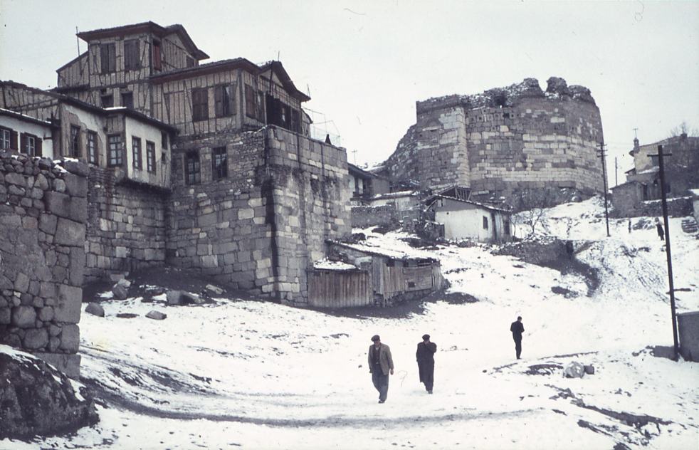E. Eckstein, Ankara Kalesi’nde Kar