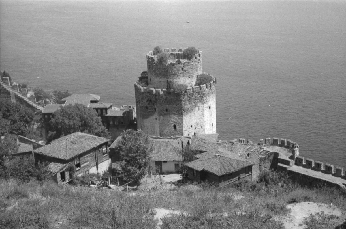 A. Eckstein Rumeli Hisarı, İstanbul, 1945